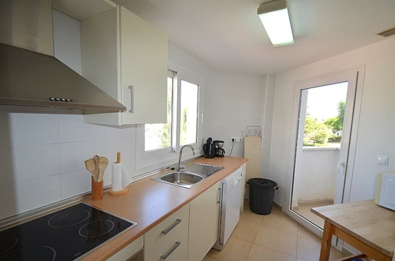 2 bed Middle Floor Apartment in Hacienda Riquelme - 6