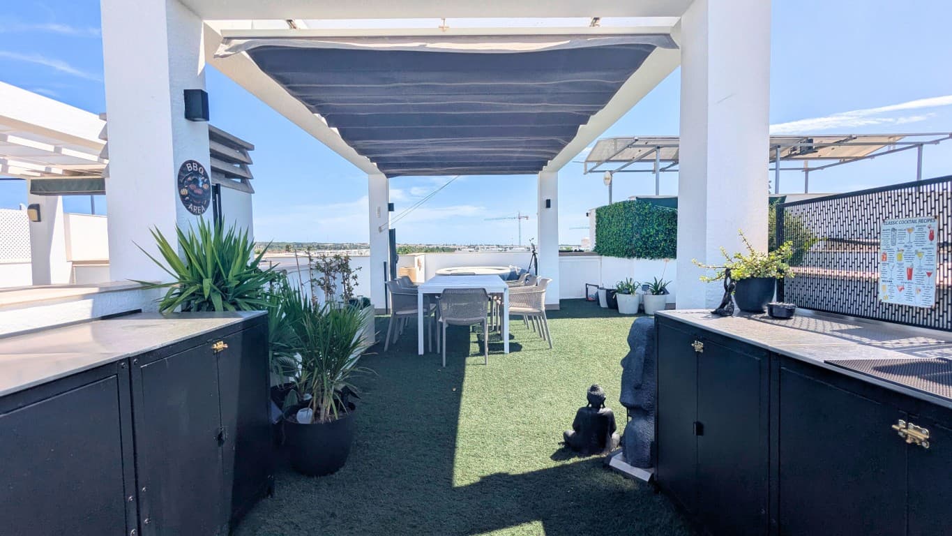 Ático de 3 dormitorios en Urbanización El Raso - 6