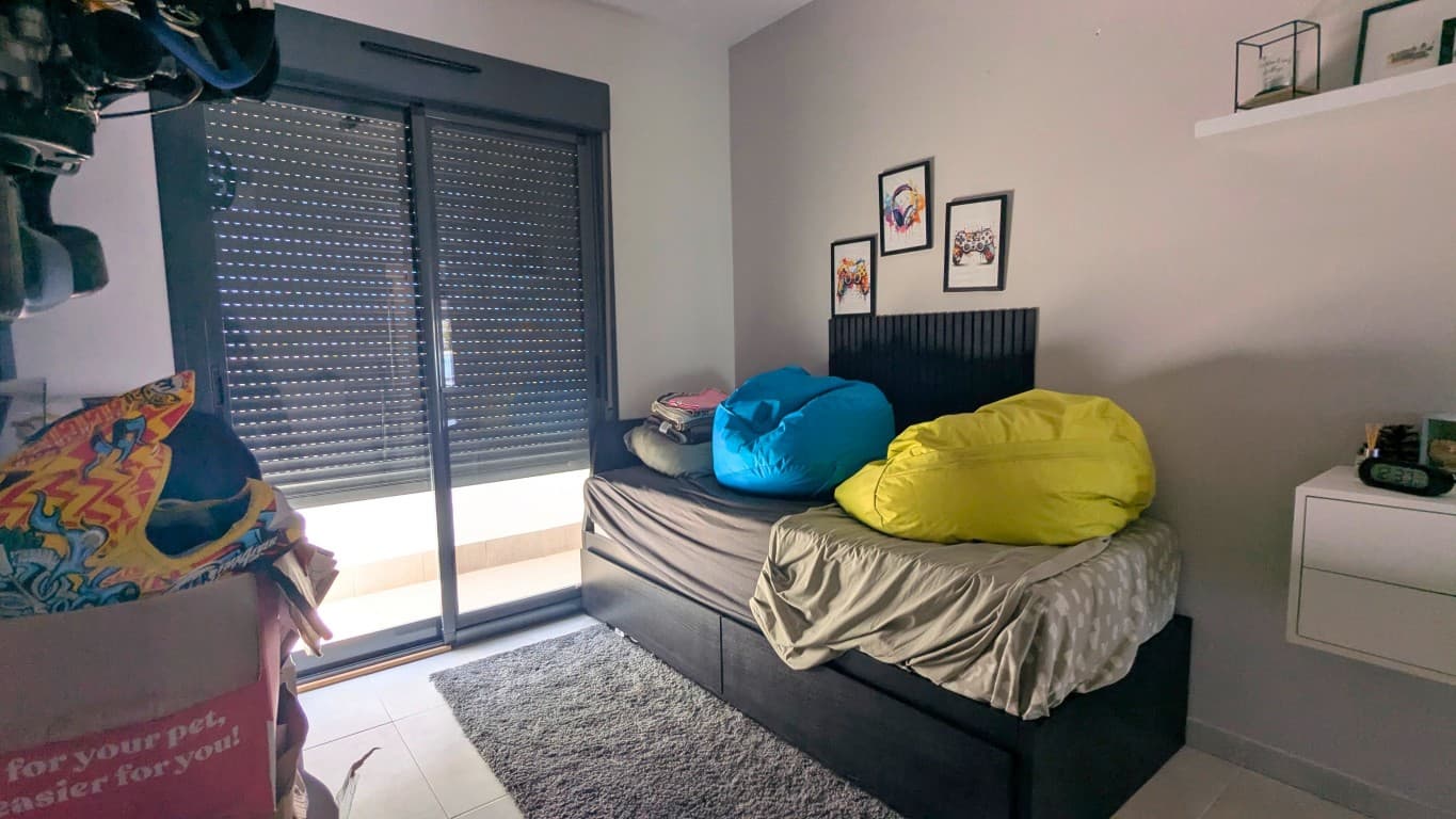 Ático de 3 dormitorios en Urbanización El Raso - 28