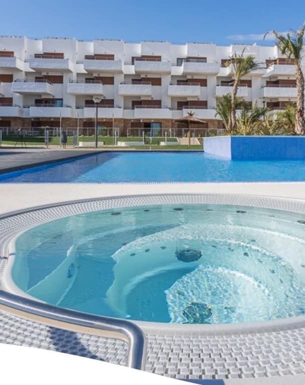 2 bed Middle Floor Apartment in Cabo Roig - 2