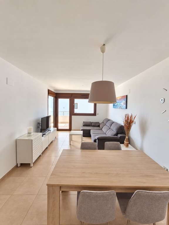 2 bed Middle Floor Apartment in Cabo Roig - 4