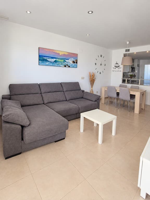 2 bed Middle Floor Apartment in Cabo Roig - 5
