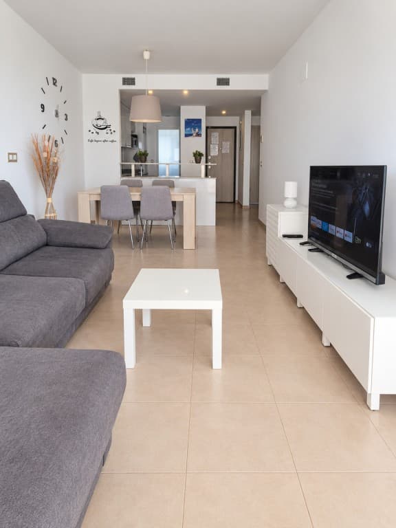 2 bed Middle Floor Apartment in Cabo Roig - 6