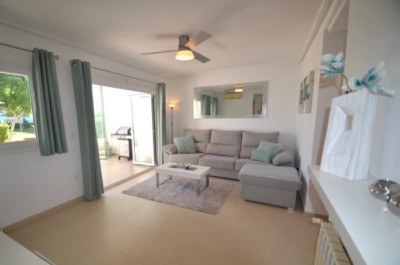 2 bed Middle Floor Apartment in Hacienda Riquelme - 2