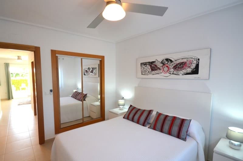 2 bed Middle Floor Apartment in Hacienda Riquelme - 7