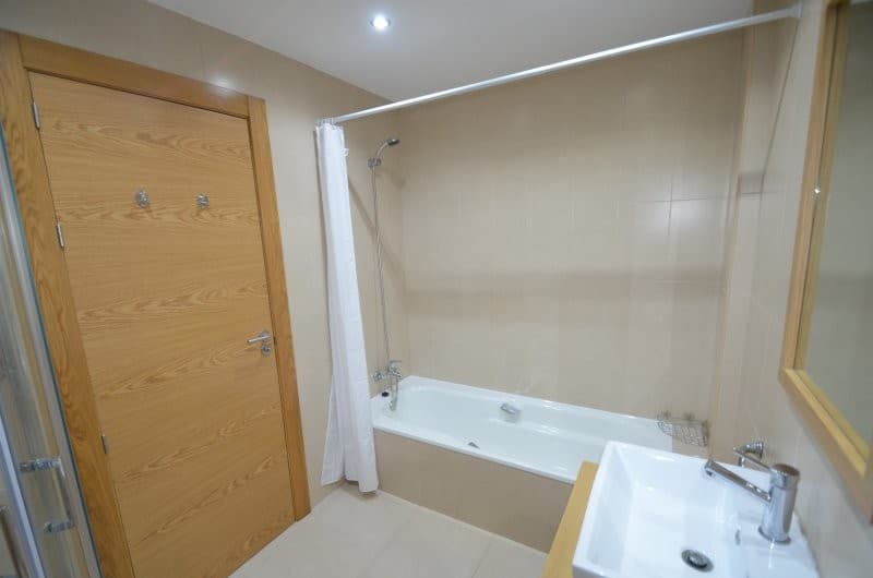2 bed Middle Floor Apartment in Hacienda Riquelme - 13