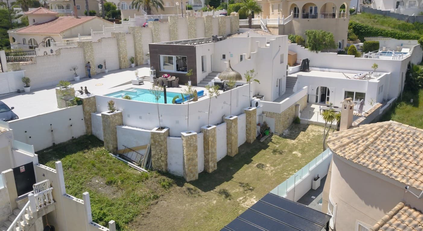 Villa - Chalet de 6 dormitorios en Ciudad Quesada - 3