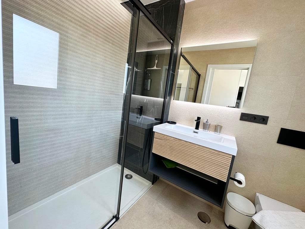 Apartamento Planta Media de 2 dormitorios en Santa Rosalia Lake and Life Resort - 20