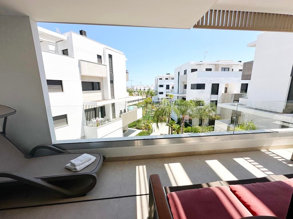 Apartamento Planta Media de 2 dormitorios en Santa Rosalia Lake and Life Resort - 25