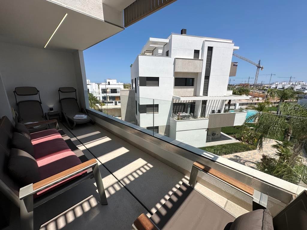Apartamento Planta Media de 2 dormitorios en Santa Rosalia Lake and Life Resort - 26