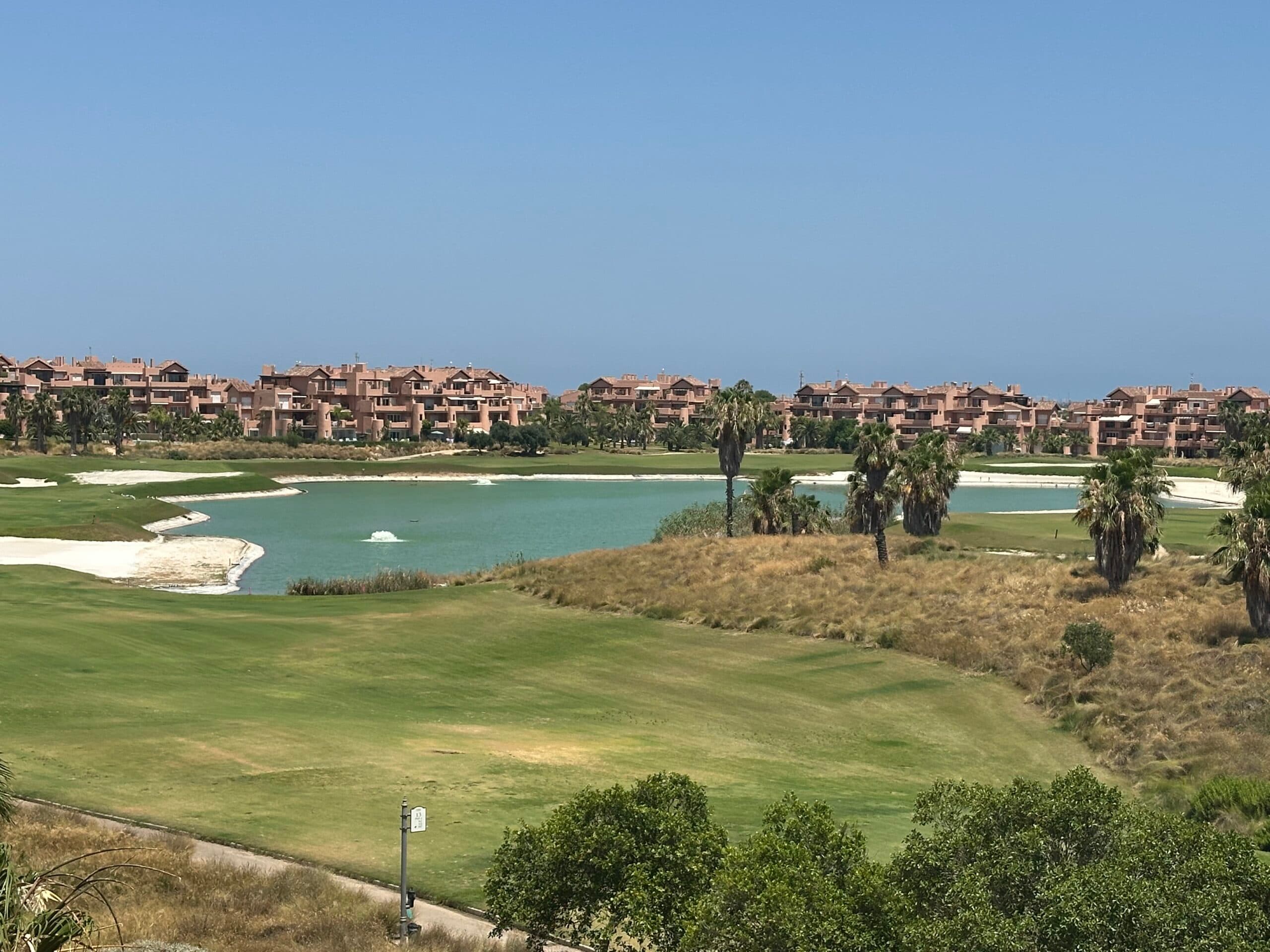 Apartamento Planta Media de 2 dormitorios en Mar Menor Golf Resort - 4