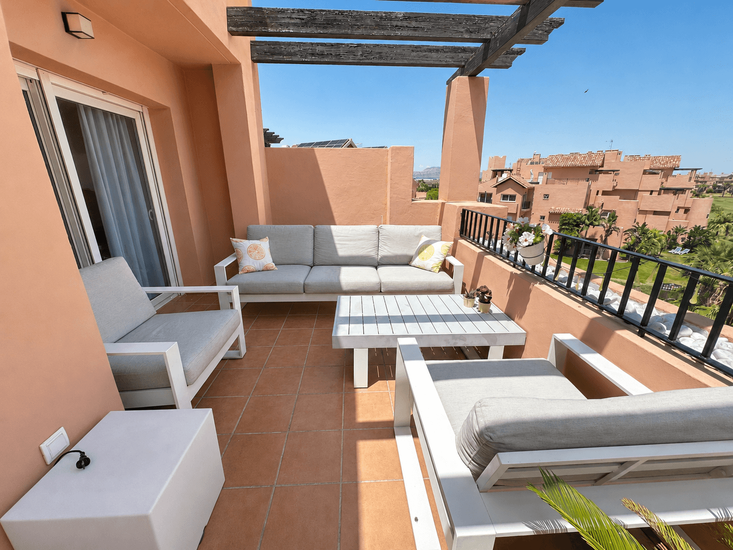 Apartamento Planta Media de 2 dormitorios en Mar Menor Golf Resort - 9