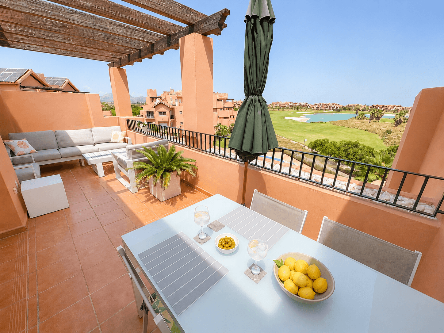 Apartamento Planta Media de 2 dormitorios en Mar Menor Golf Resort - 1