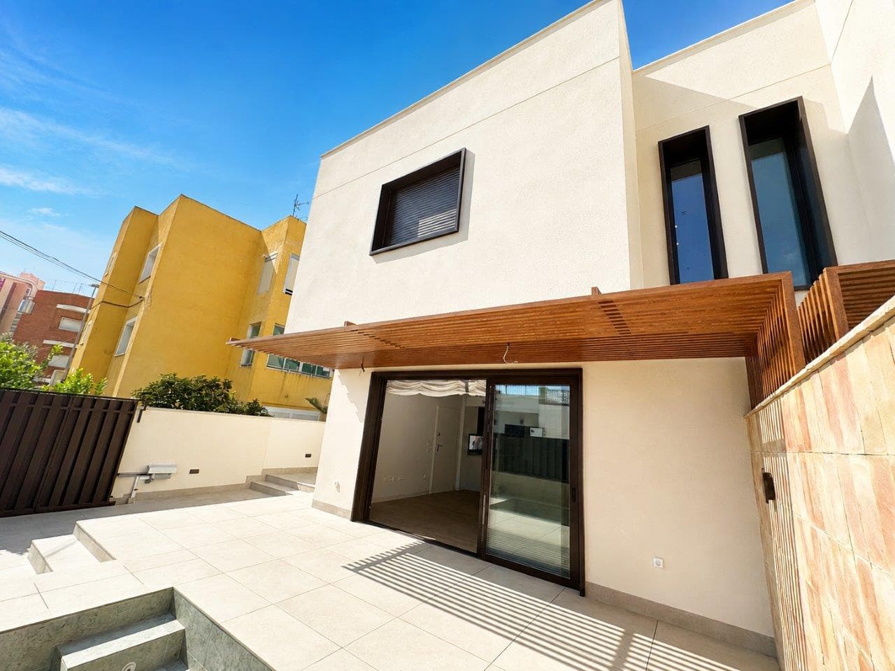 Villa - Chalet de 3 dormitorios en Santiago de la Ribera - 12