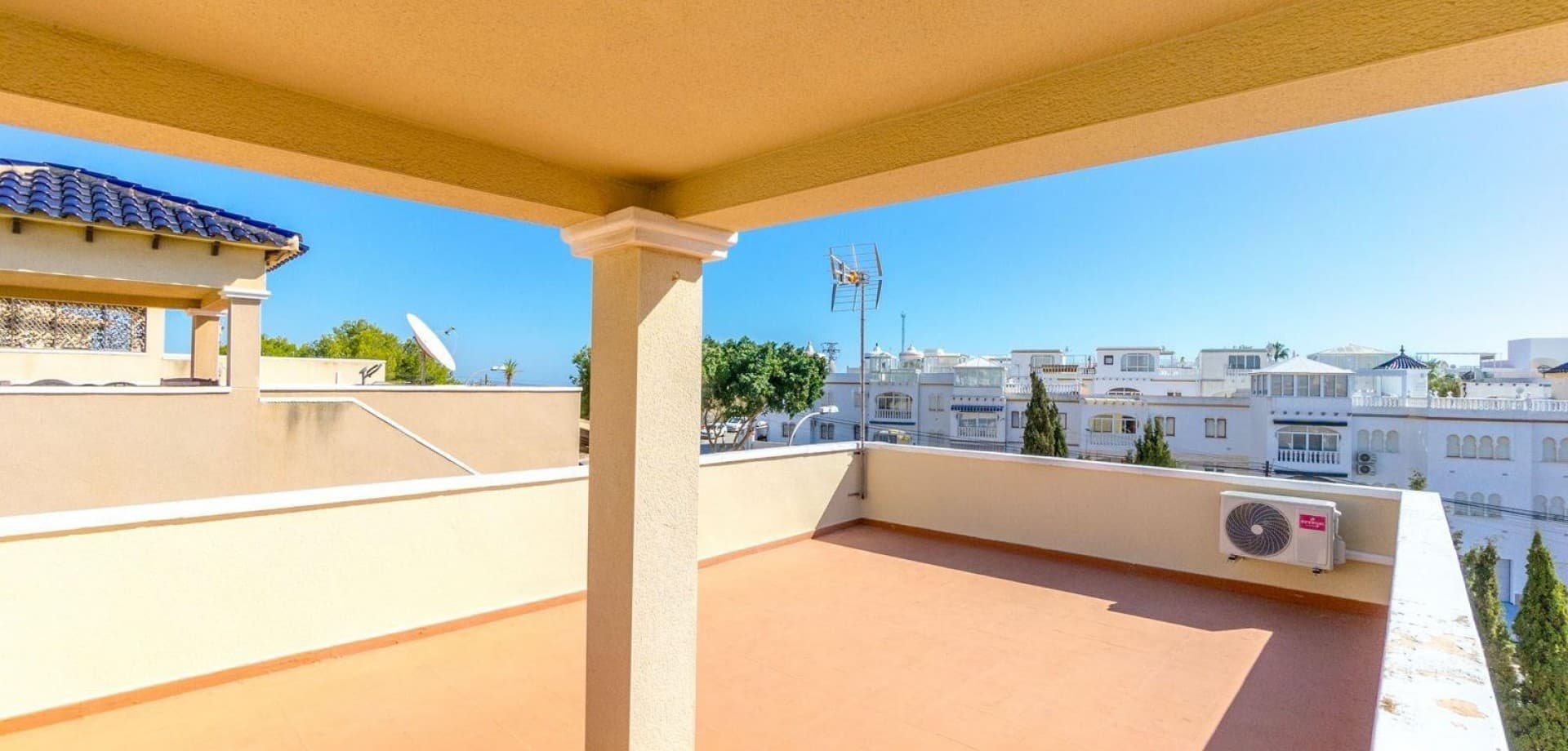 Villa - Chalet de 3 dormitorios en Orihuela Costa - 18