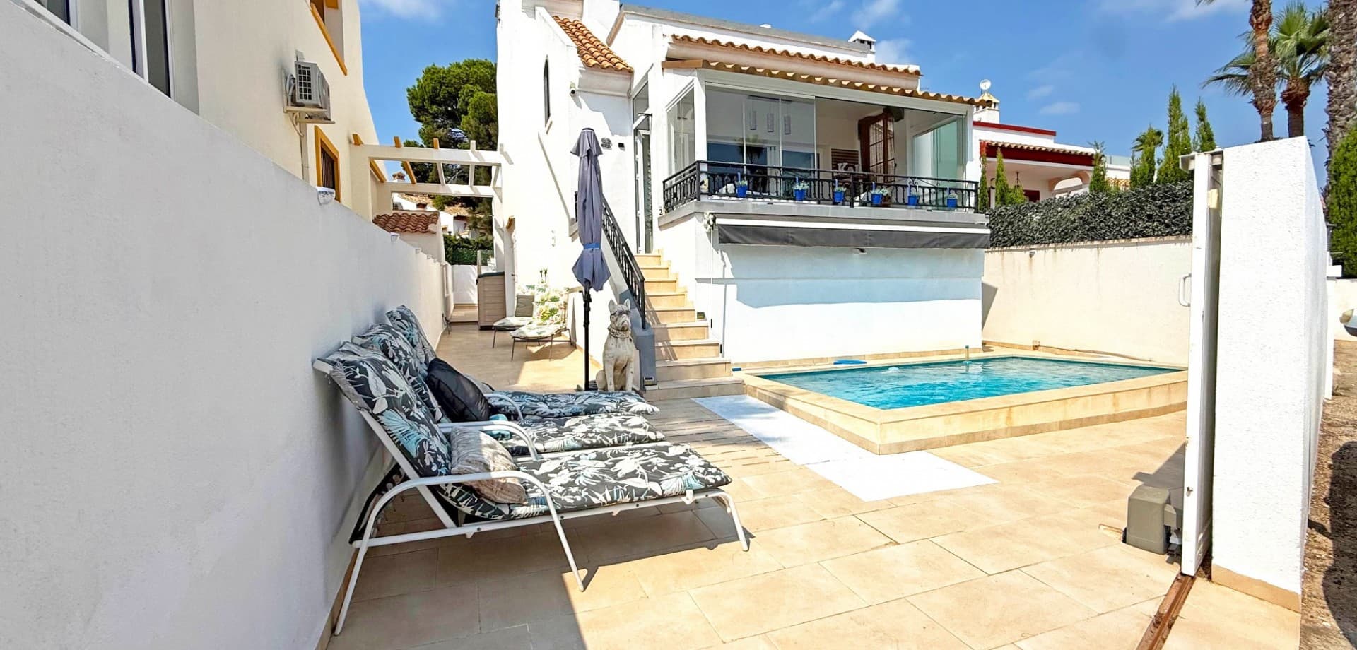 Vrijstaande Villa met 3 slaapkamers in Orihuela Costa - 24