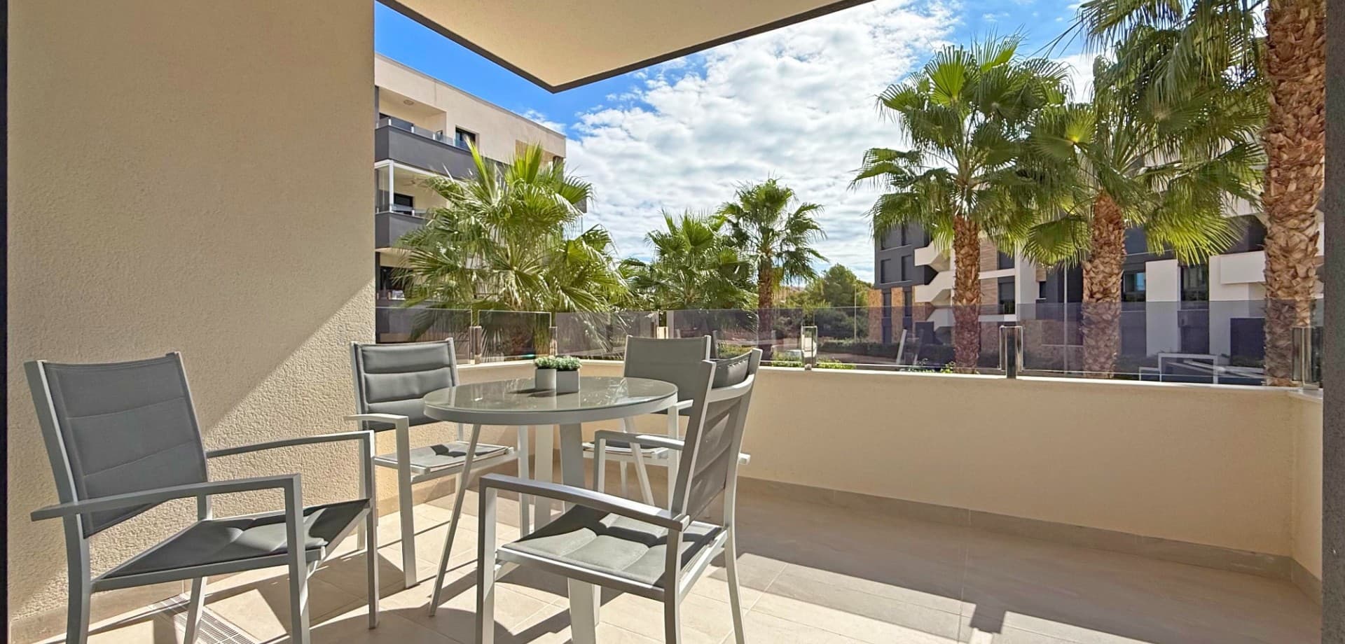 Apartamento Planta Media de 2 dormitorios en Orihuela Costa - 1