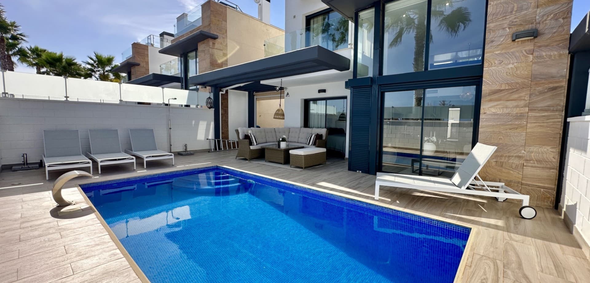 Villa - Chalet de 3 dormitorios en Orihuela Costa - 1