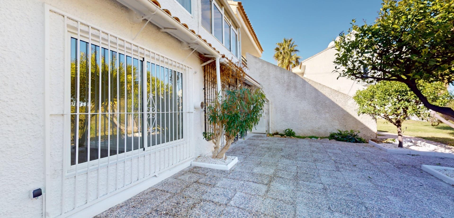 Apartamento Planta Media de 2 dormitorios en Orihuela Costa - 34