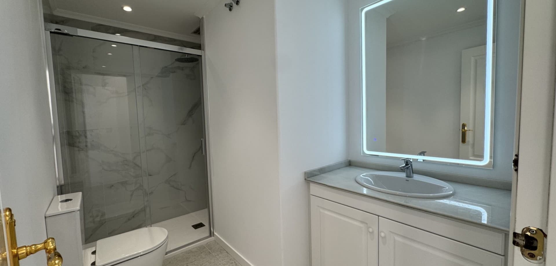 Apartamento Planta Media de 2 dormitorios en Orihuela Costa - 13