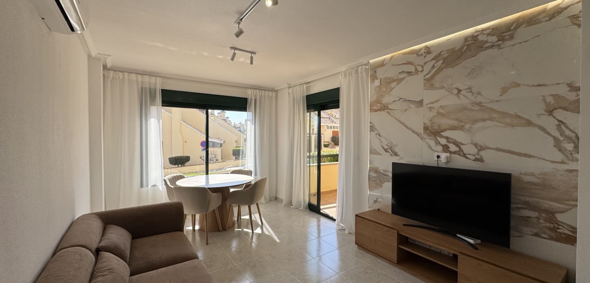 Apartamento Planta Media de 2 dormitorios en Orihuela Costa - 3