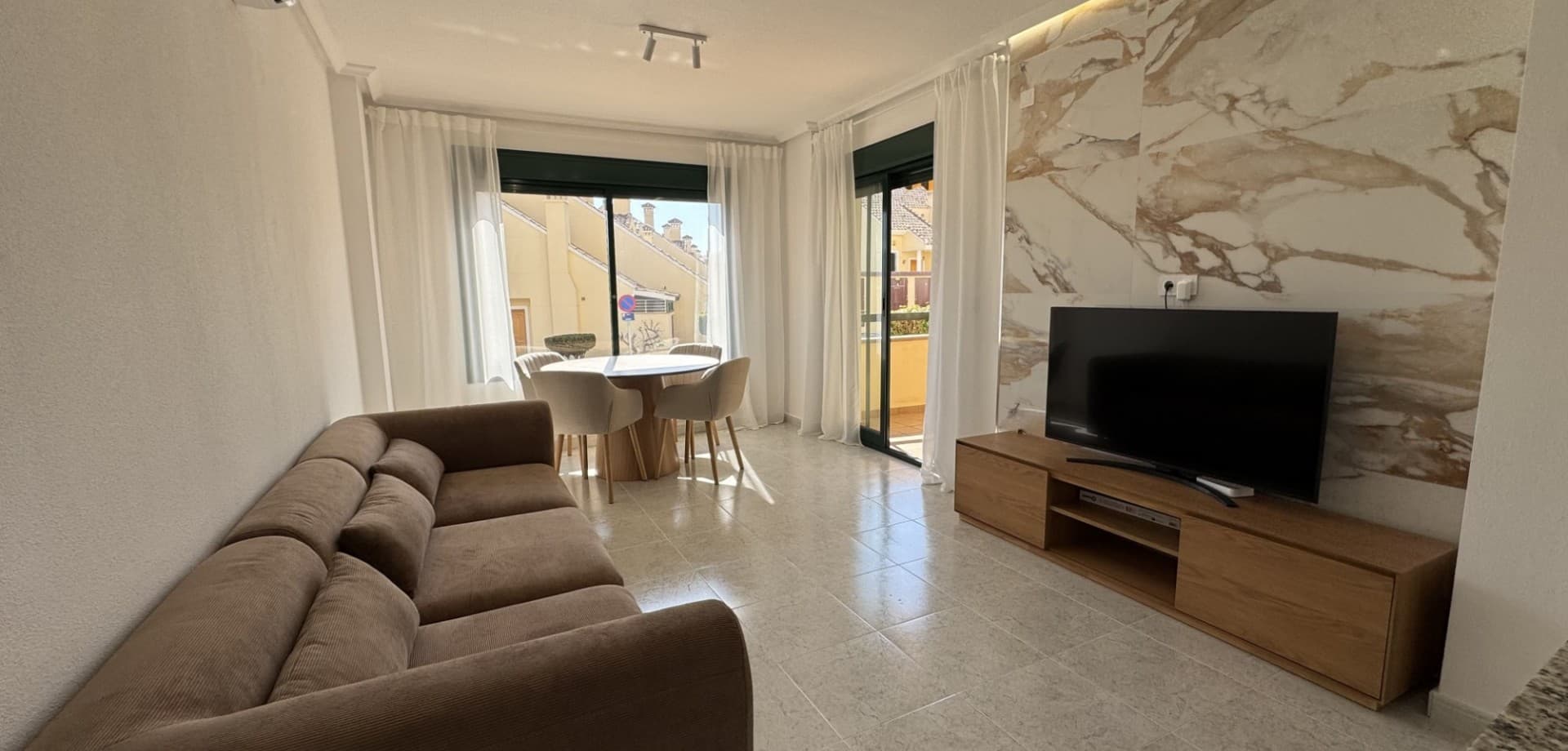Apartamento Planta Media de 2 dormitorios en Orihuela Costa - 16
