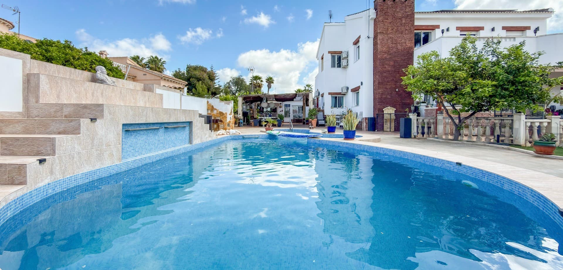 Vrijstaande Villa met 7 slaapkamers in Ciudad Quesada - 2