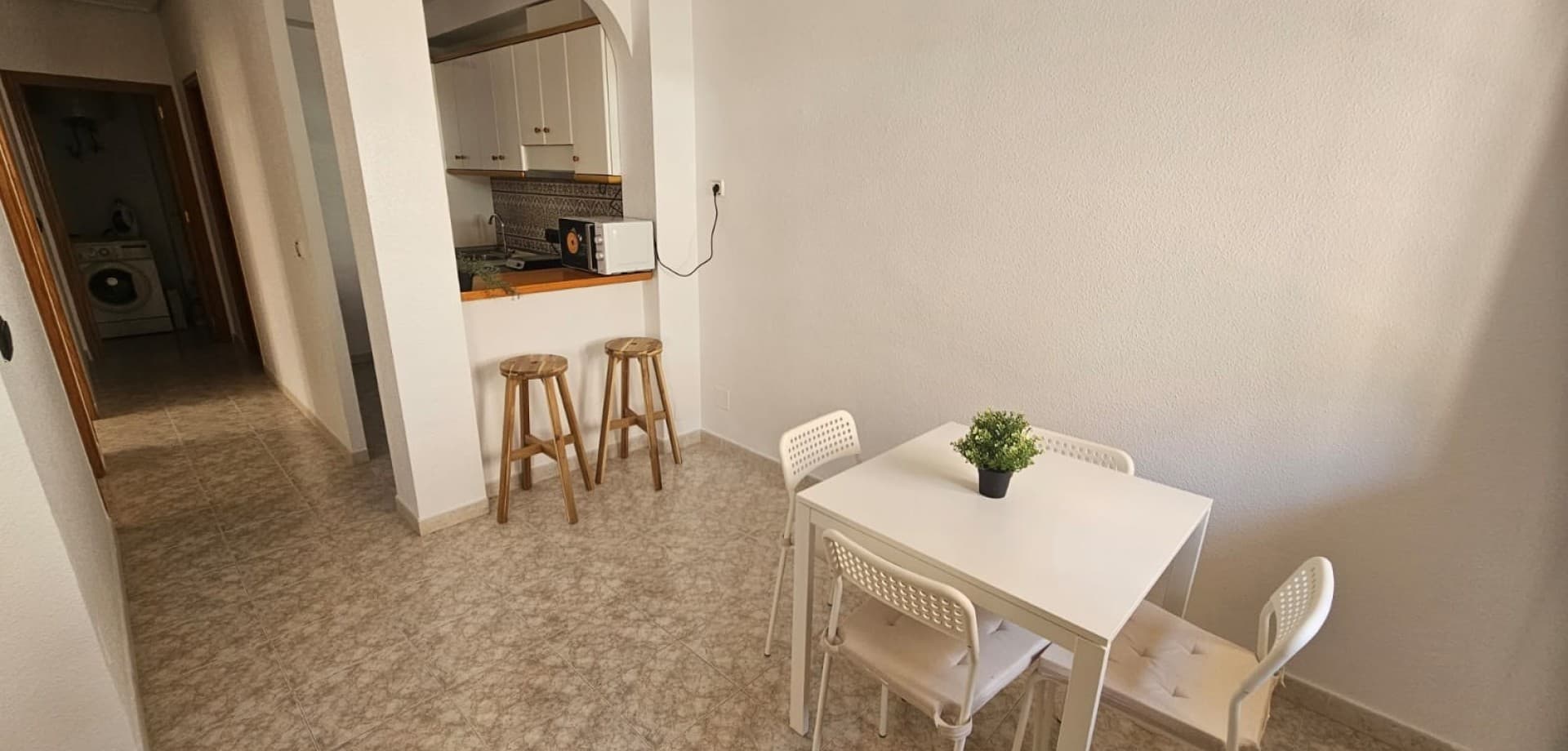 2 bed Middle Floor Apartment in Orihuela Costa - 8