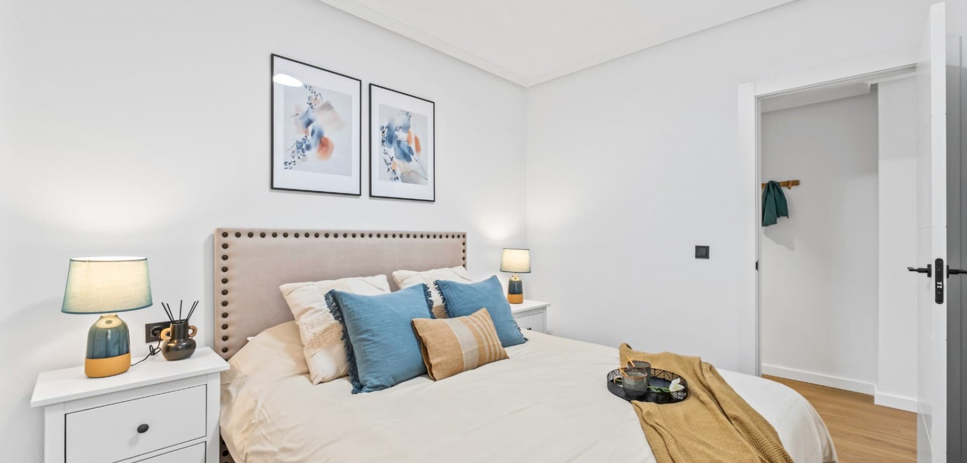 2 bed Middle Floor Apartment in Orihuela Costa - 10