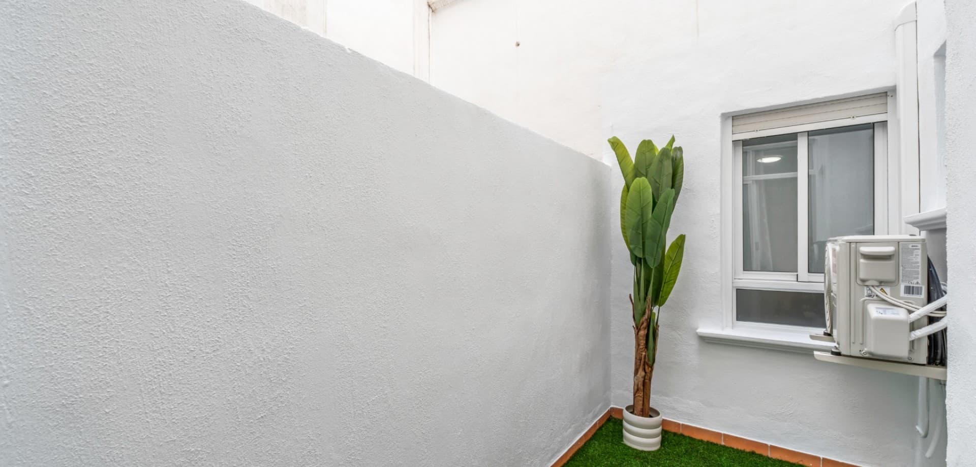 2 bed Middle Floor Apartment in Orihuela Costa - 22