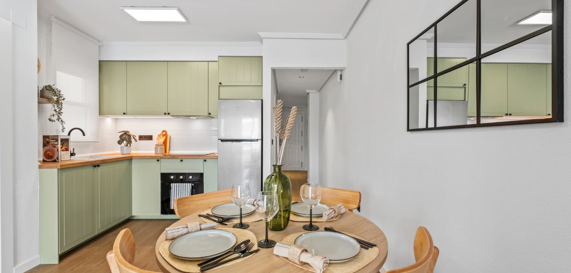 2 bed Middle Floor Apartment in Orihuela Costa - 1