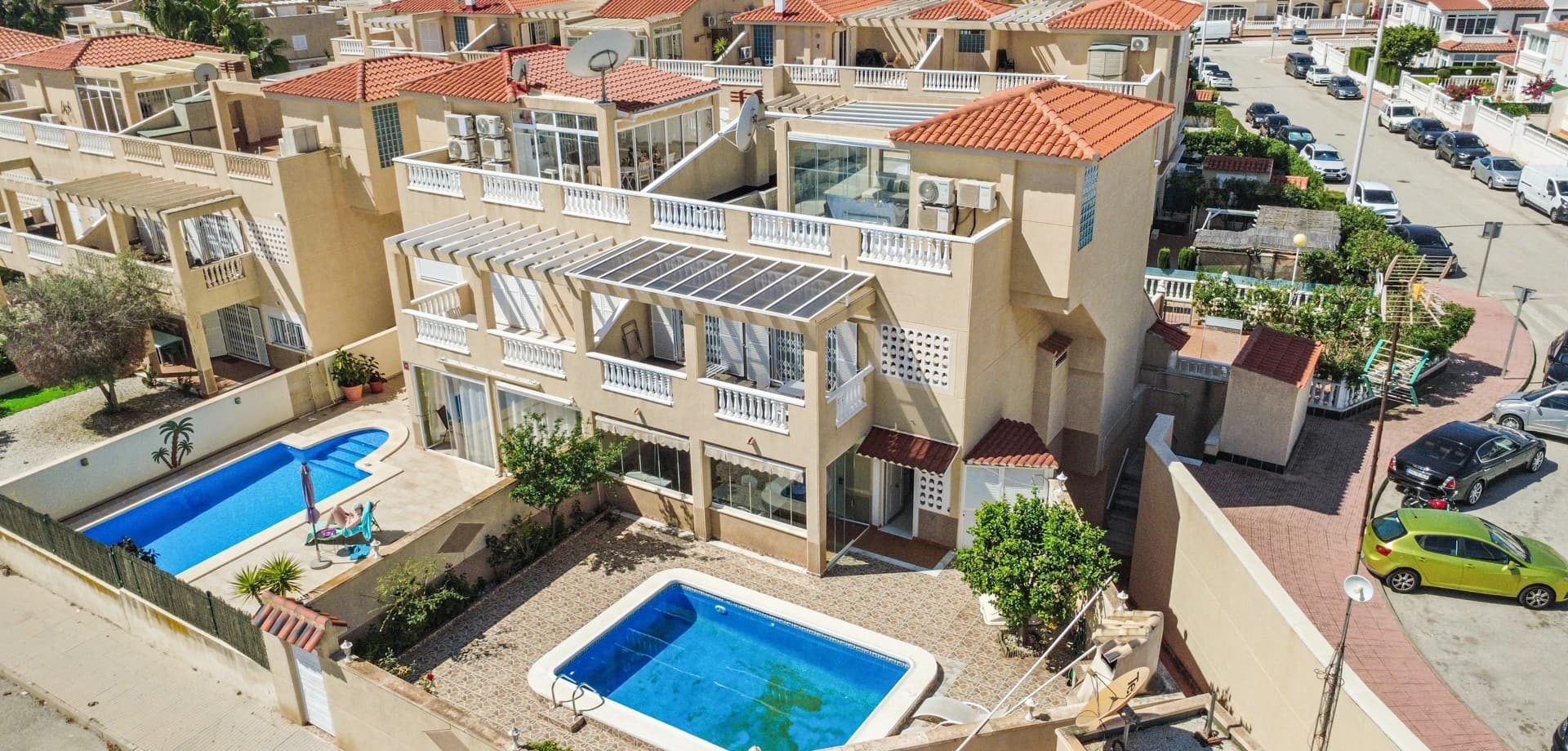 Tussenverdieping Appartement met 3 slaapkamers in Orihuela Costa - 2