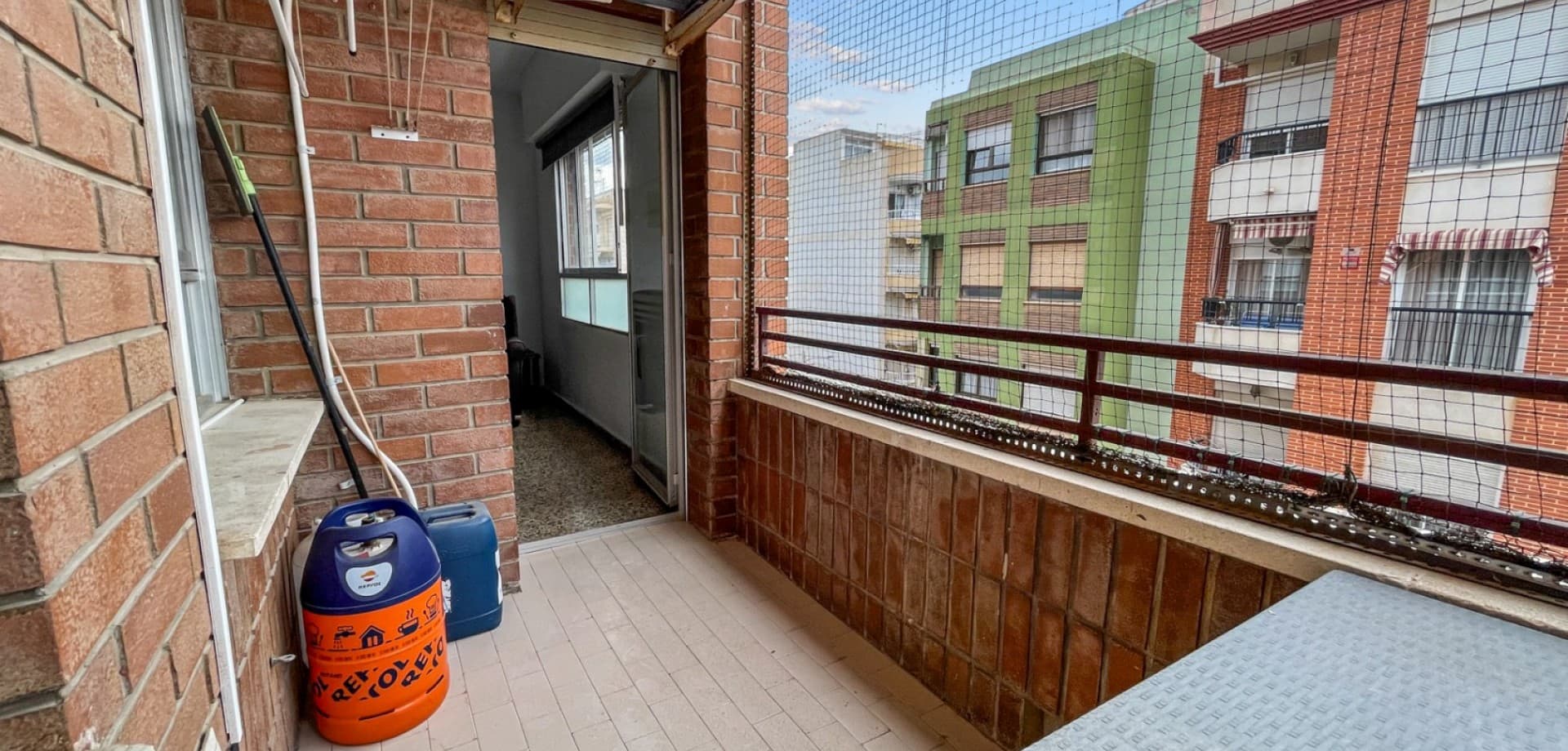 Apartamento Planta Media de 4 dormitorios en Guardamar del Segura - 3