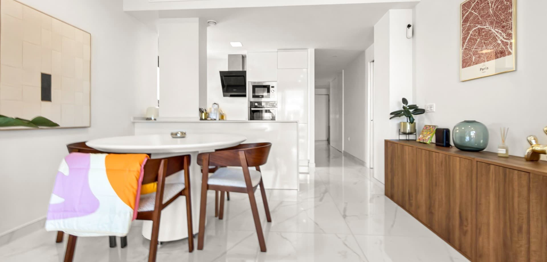 2 bed Middle Floor Apartment in Orihuela Costa - 12