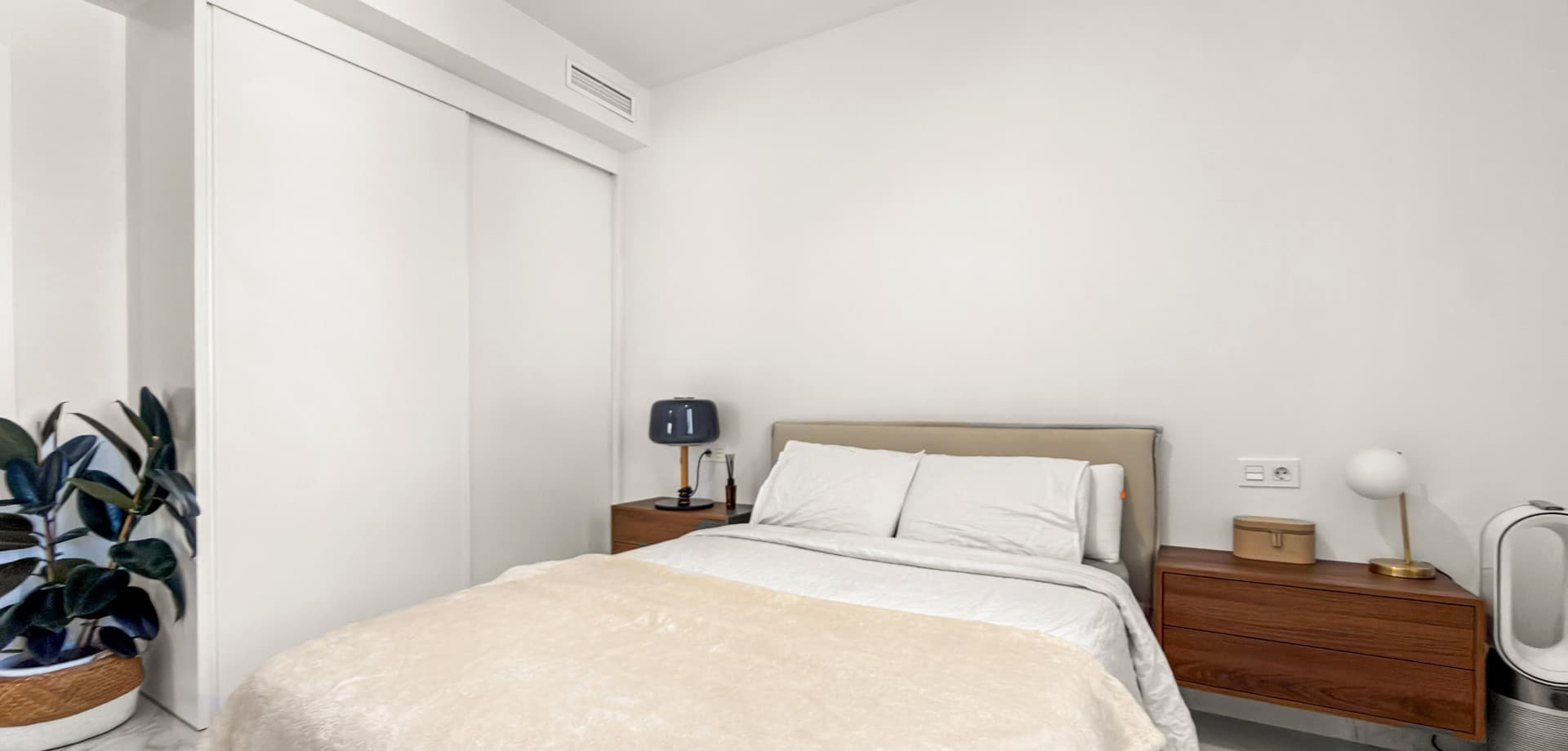 2 bed Middle Floor Apartment in Orihuela Costa - 7