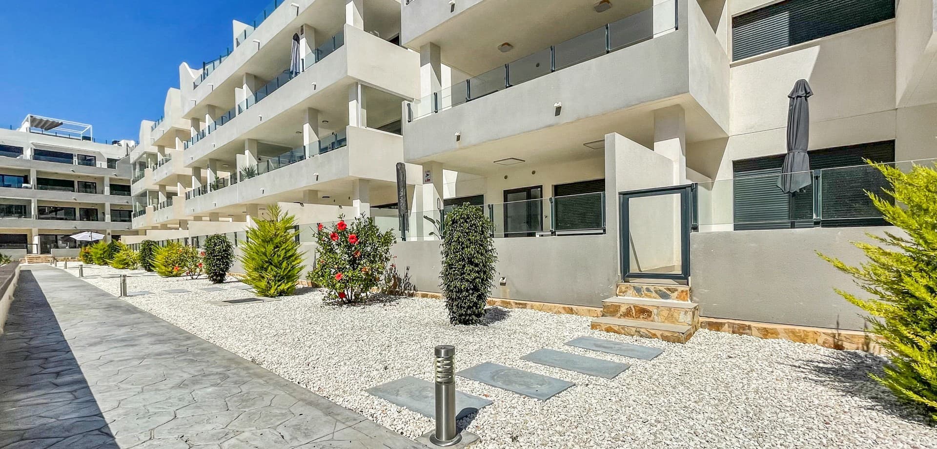 Apartamento Planta Media de 3 dormitorios en Orihuela Costa - 19