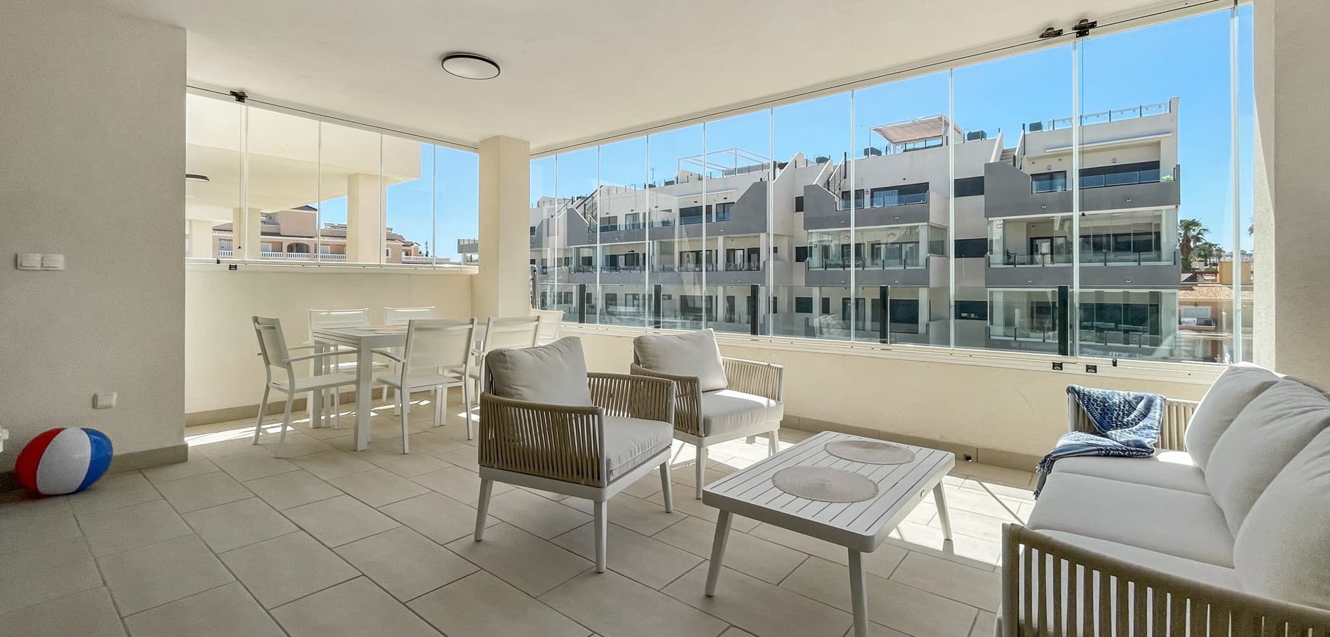 Apartamento Planta Media de 3 dormitorios en Orihuela Costa - 3