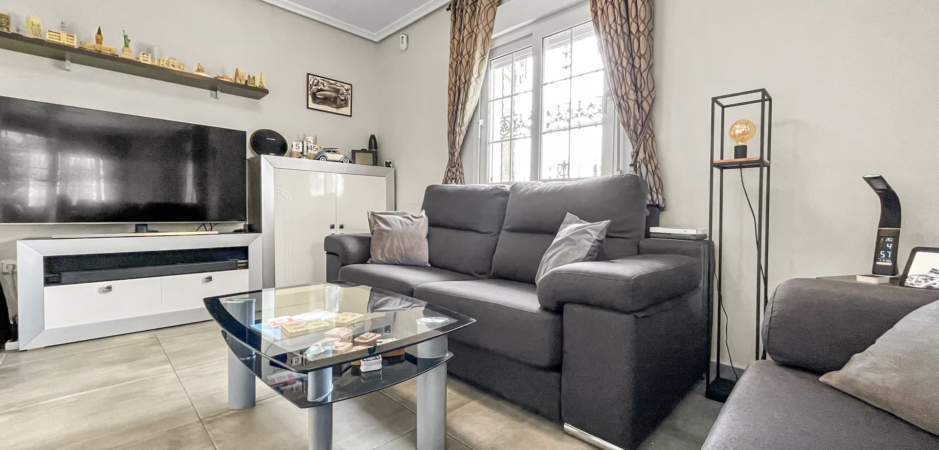 3 bed Detached Villa in Orihuela Costa - 6