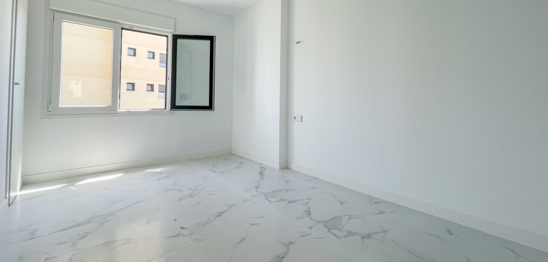 Tussenverdieping Appartement met 3 slaapkamers in Orihuela Costa - 13