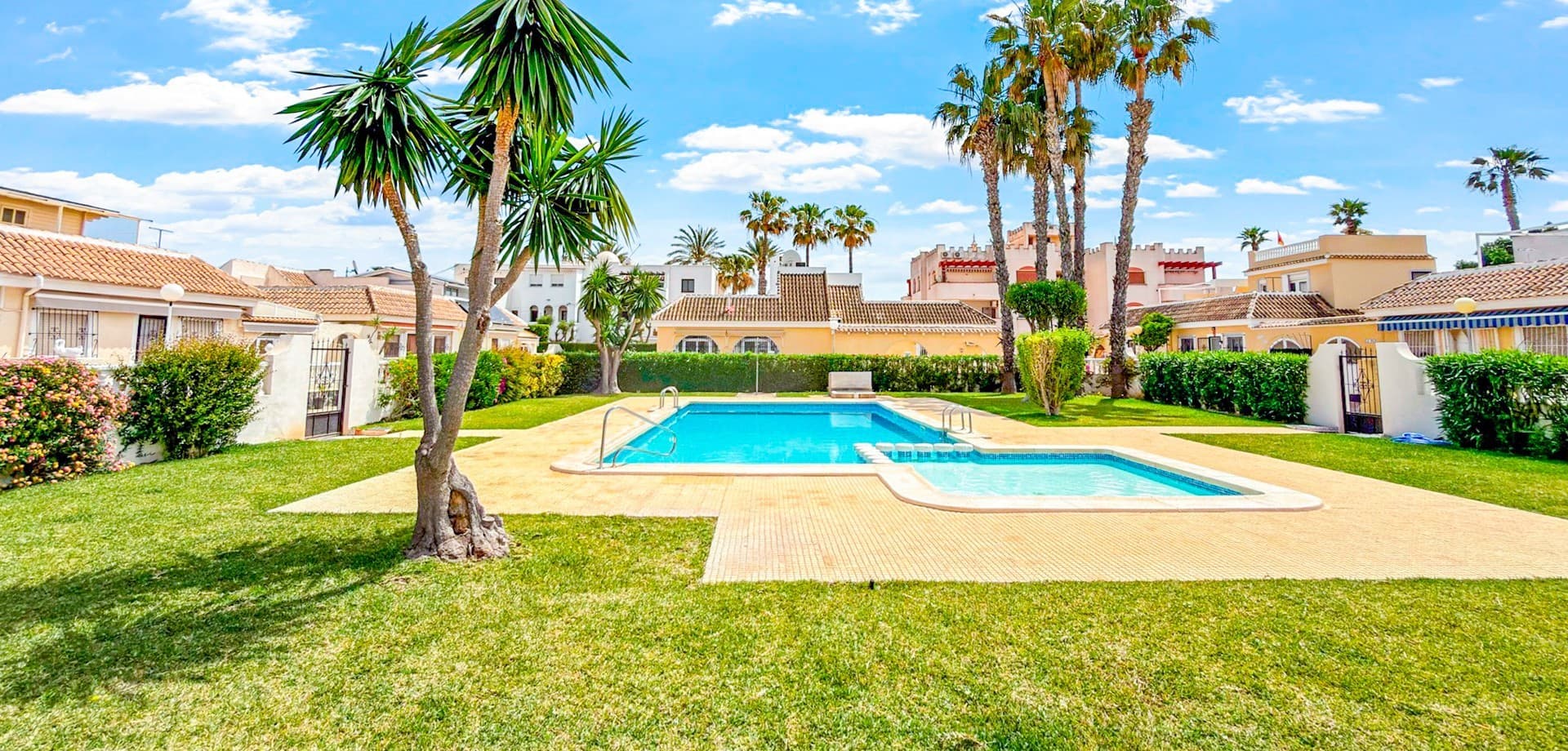 2 bed Bungalow in Los Alcazares - 2