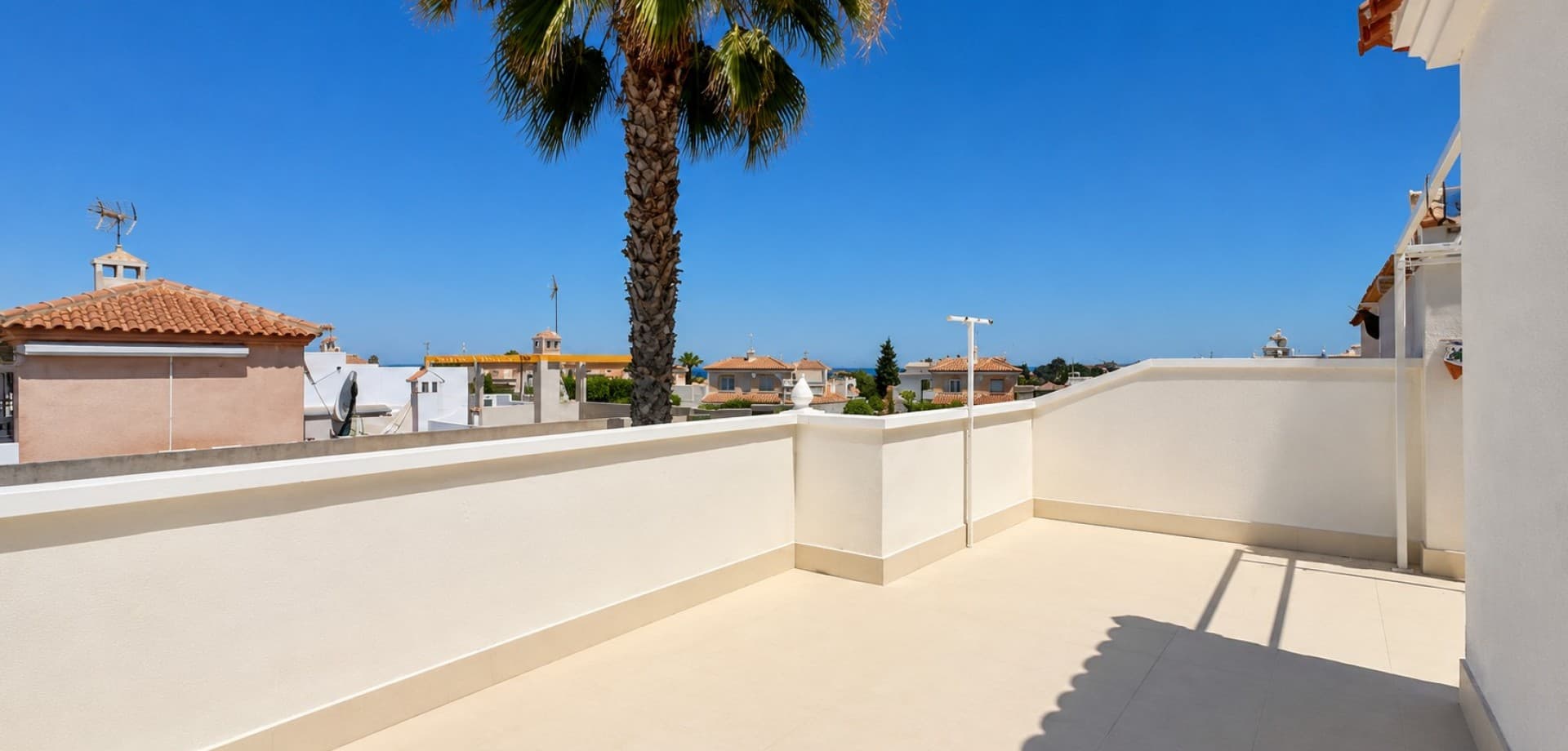 Adosada de 3 dormitorios en Orihuela Costa - 16