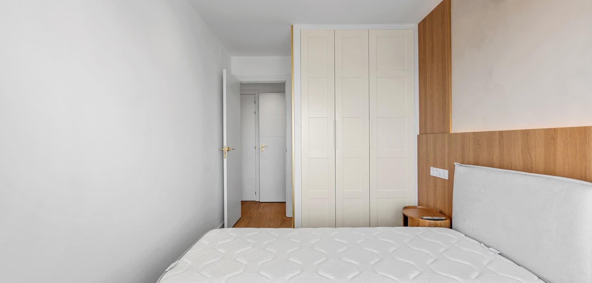 2 bed Middle Floor Apartment in Orihuela Costa - 15