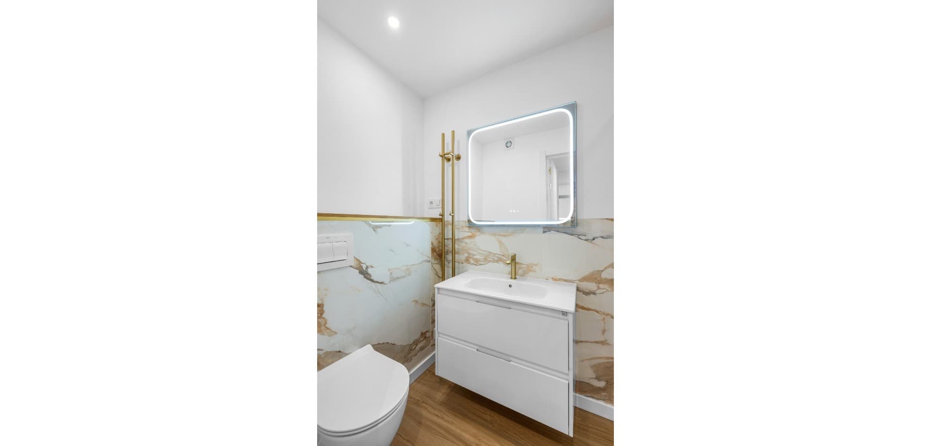 2 bed Middle Floor Apartment in Orihuela Costa - 17