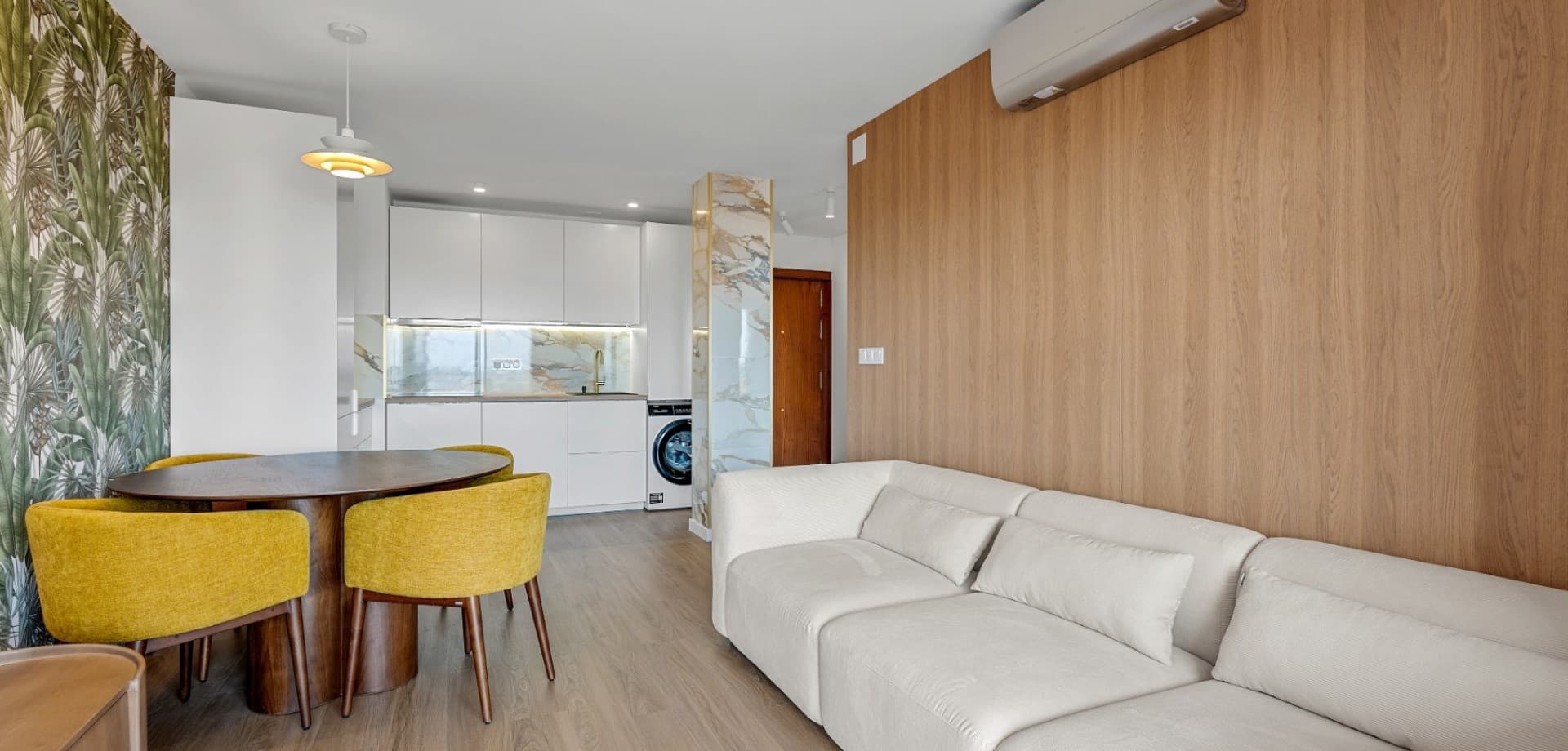 2 bed Middle Floor Apartment in Orihuela Costa - 3