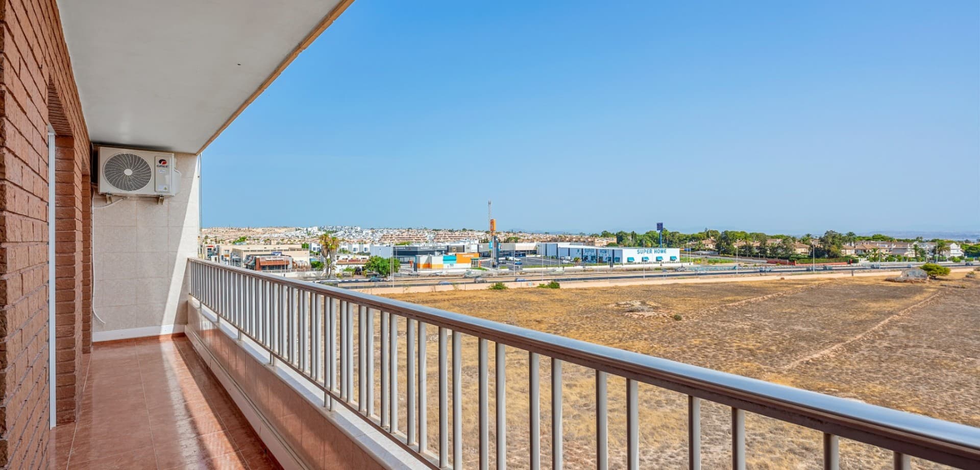2 bed Middle Floor Apartment in Orihuela Costa - 6