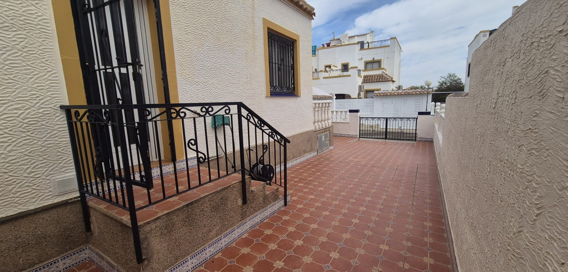 Geschakelde Woning met 3 slaapkamers in Orihuela Costa - 38