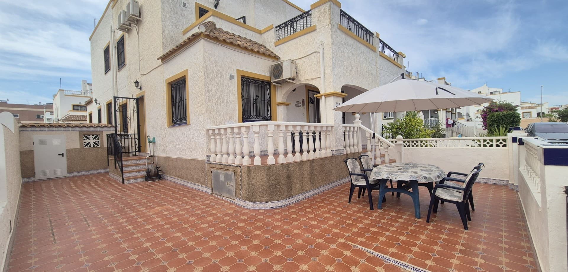 Geschakelde Woning met 3 slaapkamers in Orihuela Costa - 1