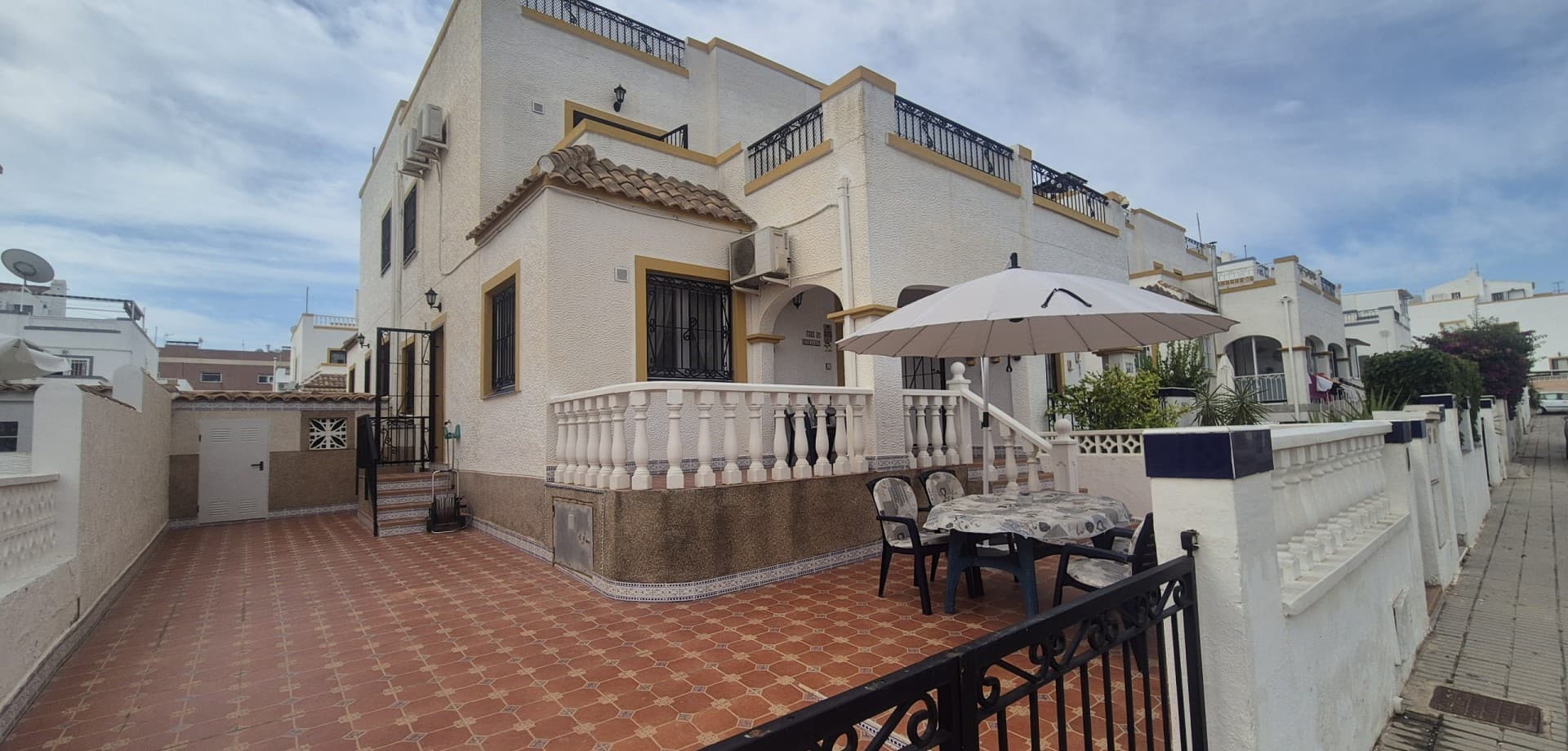 Geschakelde Woning met 3 slaapkamers in Orihuela Costa - 4