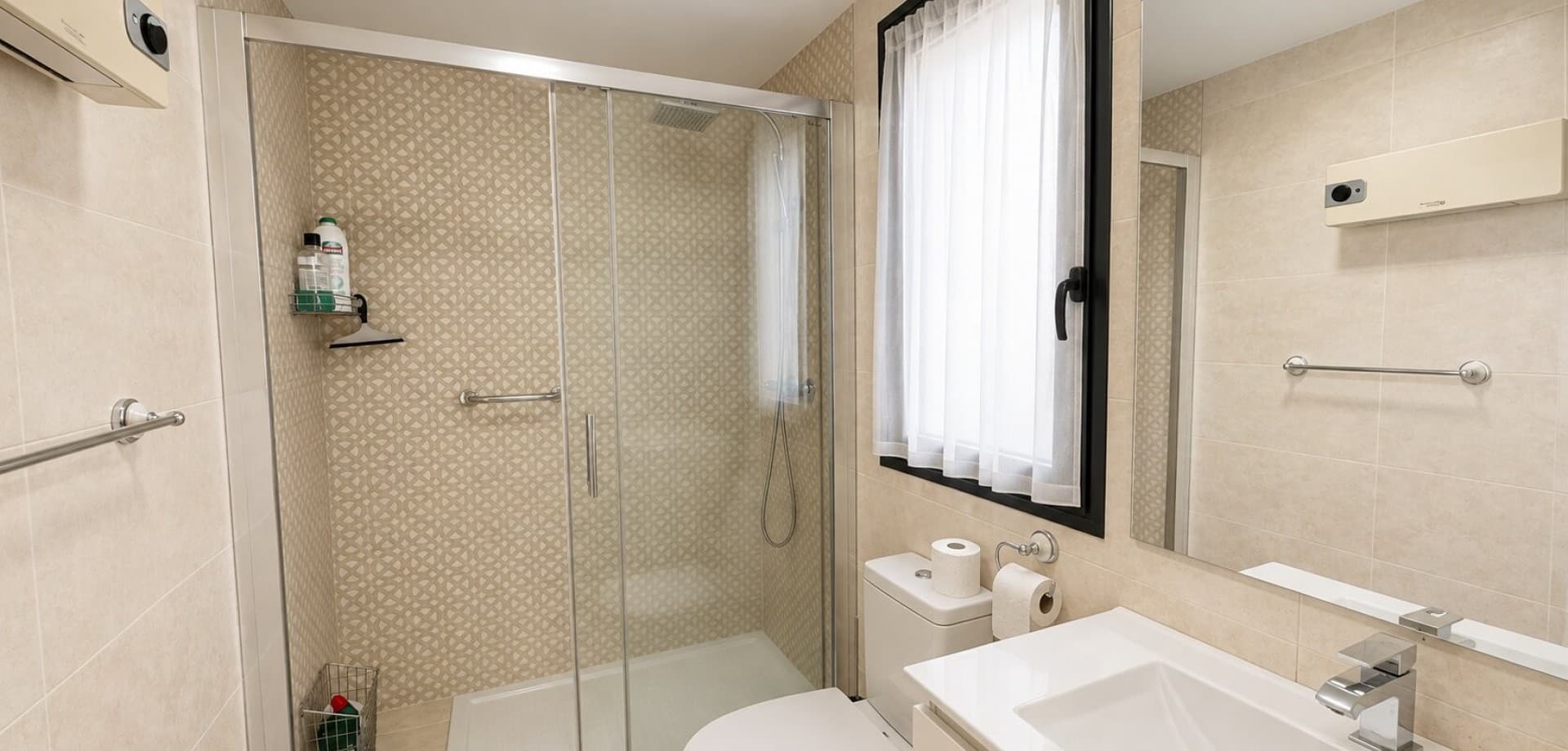 Apartamento Planta Media de 3 dormitorios en Orihuela Costa - 17
