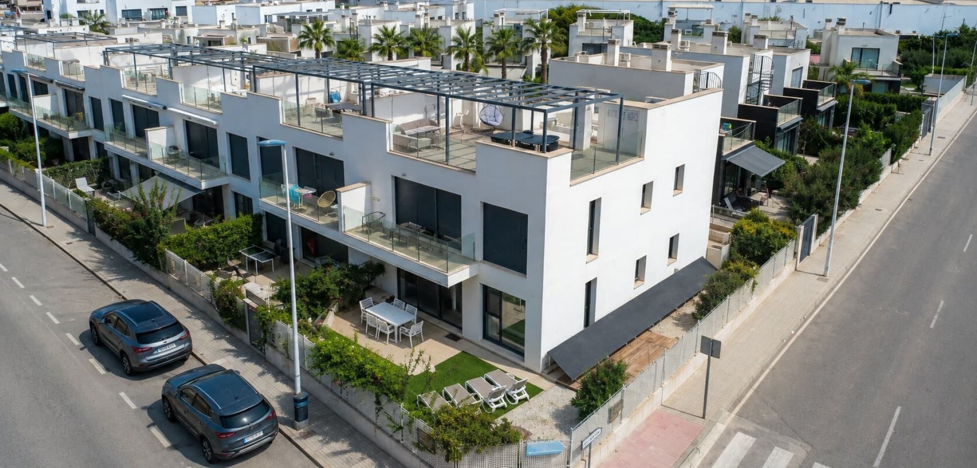Apartamento Planta Media de 3 dormitorios en Orihuela Costa - 1
